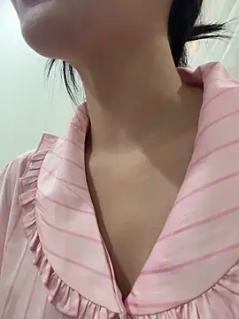 Gyuu-Nyuu live sex cam