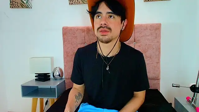 Ethan_Briggs_ live sex cam