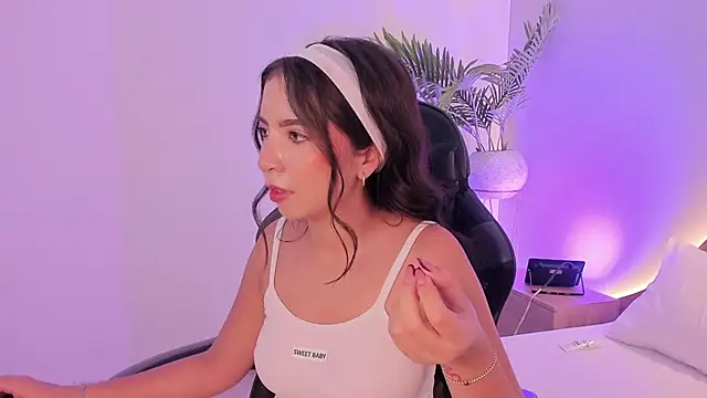 cataleya_castle's cam snapshot