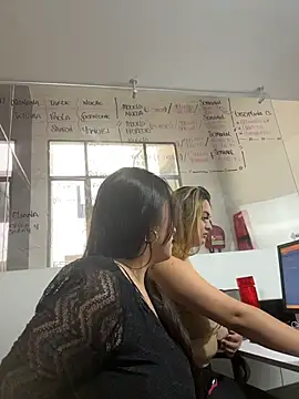 Antonella_Julieta's cam snapshot