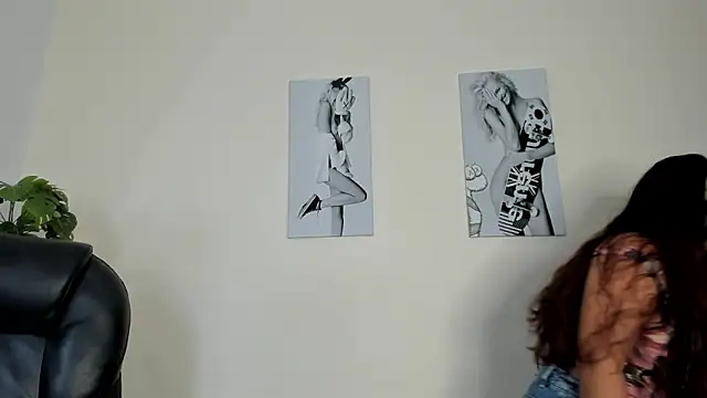 Victoria_Rosee's cam snapshot