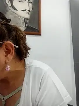 JULIETA_21-'s cam snapshot