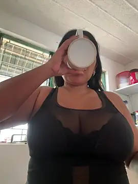 emmyjhonson07 live sex cam