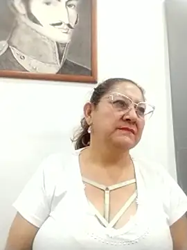 JULIETA_21-'s cam snapshot