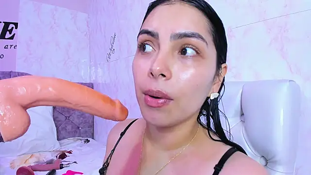 evelinn_belen's cam snapshot