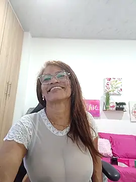 BustyMilf_ live sex cam