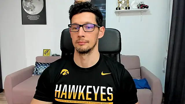 BrutusK08 live sex cam