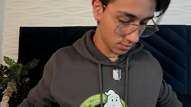 Andy_Joy_'s cam snapshot