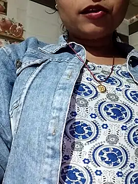 Hot-Pooja25's cam snapshot