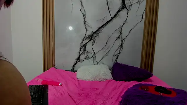 megan_cherry_hh's cam snapshot