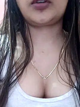 Wild-janvi's cam snapshot