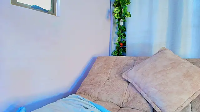 liccy_hall's cam snapshot