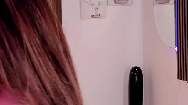 mia_six66's cam snapshot