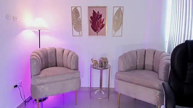 Layla_Breezee's cam snapshot