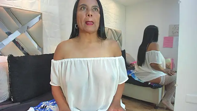 raquell_moore's cam snapshot