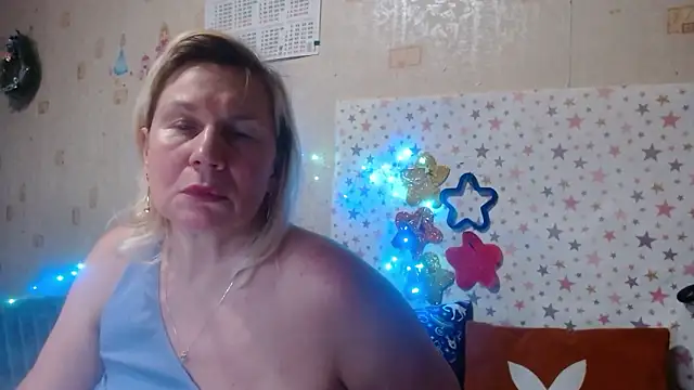 QueenLana's cam snapshot