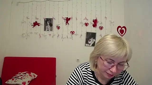 LaurenWishy's cam snapshot