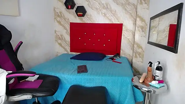 issa__love's cam snapshot