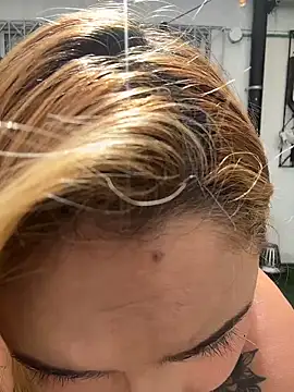 Emiily_W live sex cam