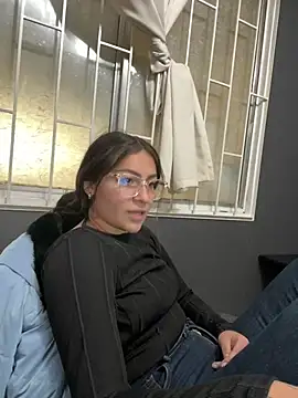 Alyha_Cortes's cam snapshot