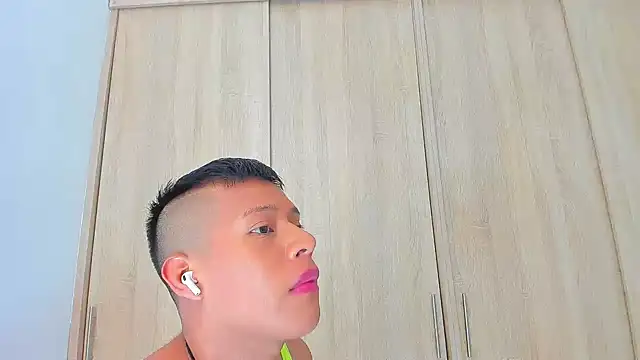 Austin_Bitch live sex cam