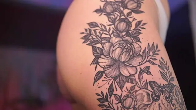 HotBustyBabeX's cam snapshot