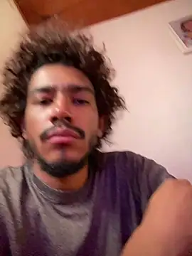 OfficialMineirinho live sex cam