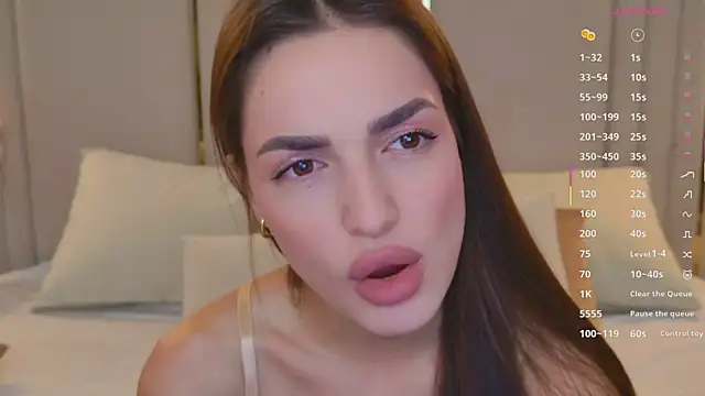 BellaHalles live sex cam