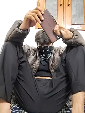 Drakyguy live sex cam