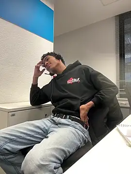 Ryan-hot live sex cam