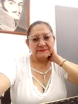 JULIETA_21-'s cam snapshot