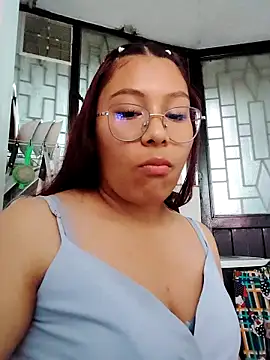 StornBunnyy_'s cam snapshot