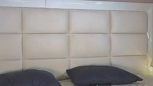 adaraSmiith's cam snapshot