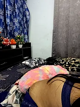 priya_26's cam snapshot