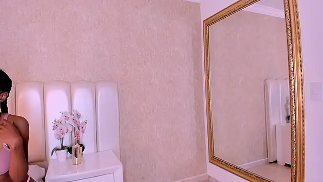 Julianiita_'s cam snapshot