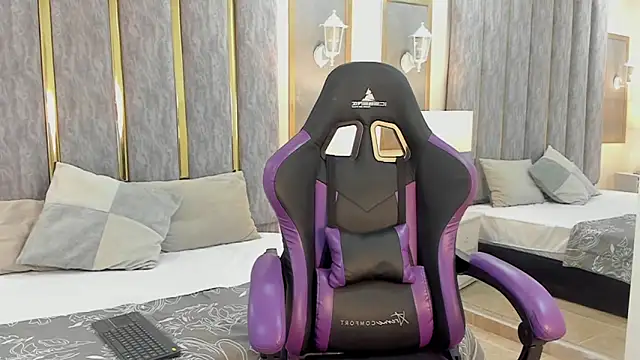 KeniaVelvet_'s cam snapshot