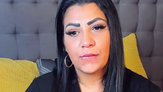 AmyCubes live sex cam