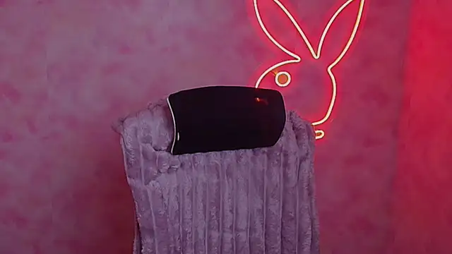 Kira_raa live sex cam