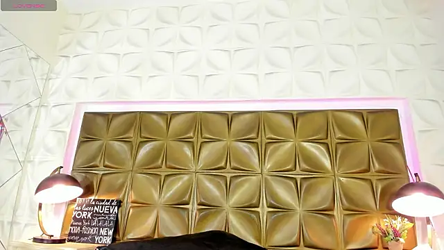 ChannelMoore's cam snapshot