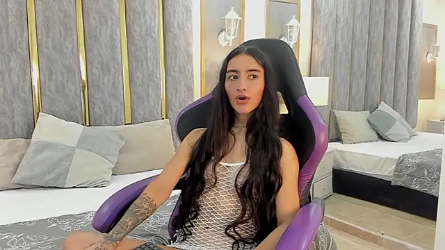 KeniaVelvet_'s cam snapshot