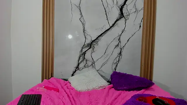 megan_cherry_hh's cam snapshot