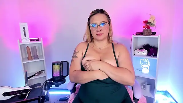 hollie_joliie's cam snapshot