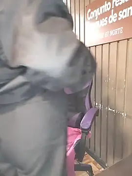 Cute_Penelope live sex cam