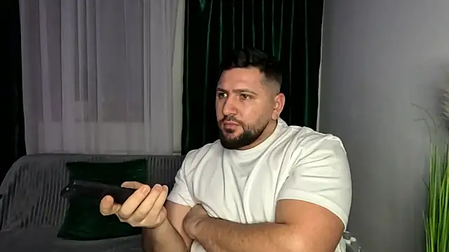 Gold_Alpha_Boy's cam snapshot