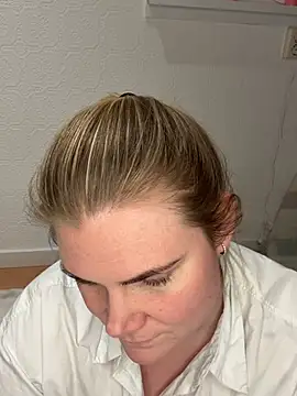 SexyBlondJoanna's cam snapshot