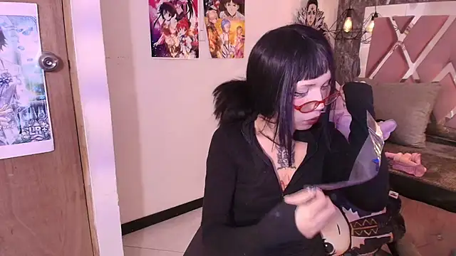 Terraelowen live sex cam