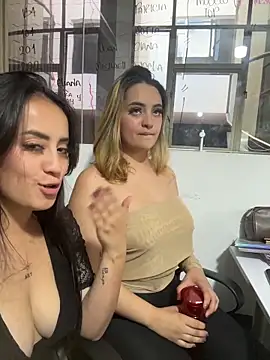 Antonella_Julieta's cam snapshot