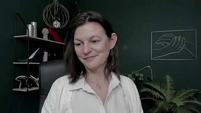 VivianWILD's cam snapshot