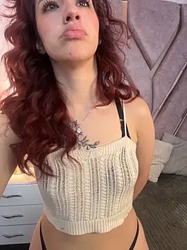 elodie_rouge live sex cam