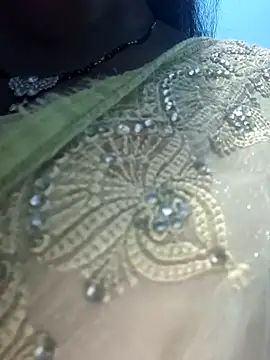 Nisha_Hindi live sex cam